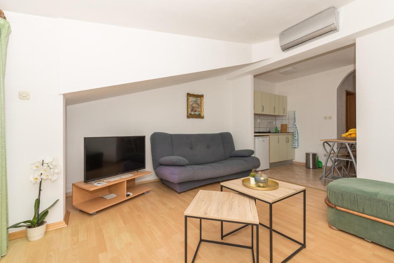Apartments Zoka Makarska Exterior foto